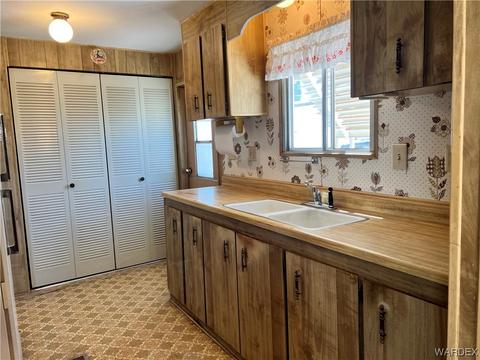 2304 E Thompson Ave, Kingman, AZ 86409 photo 16