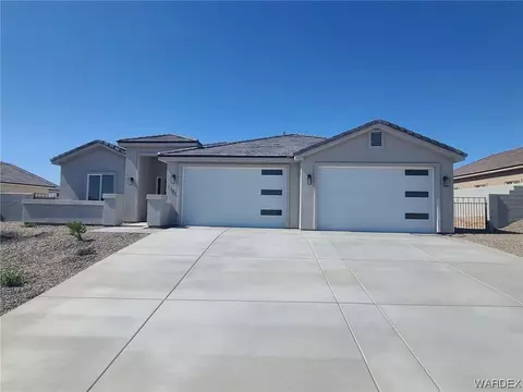 2387 E Calle Madrid, Fort Mohave, AZ 86426