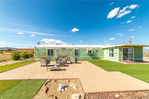 7856 W Shipp Dr, Golden Valley, AZ 86413