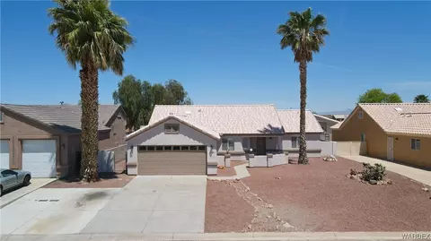 1729 E Valley Pkwy, Mohave Valley, AZ 86440