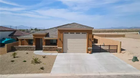 2547 E Alterna Dr, Fort Mohave, AZ 86426