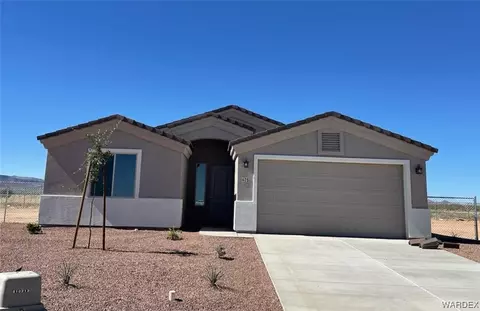 475 S San Ignacio Way, Golden Valley, AZ 86413