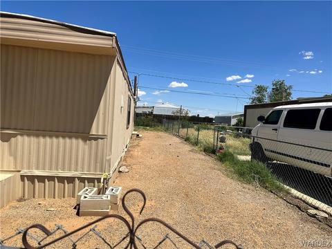 2425 E Carver Ave, Kingman, AZ 86409 photo 6