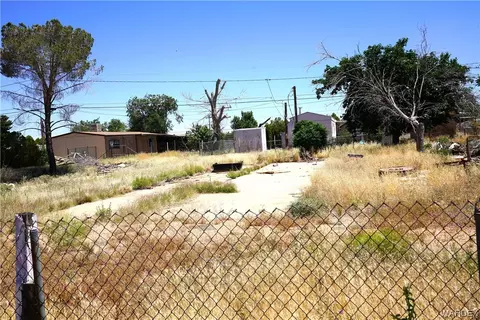 3565 E Robin Ln, Kingman, AZ 86409