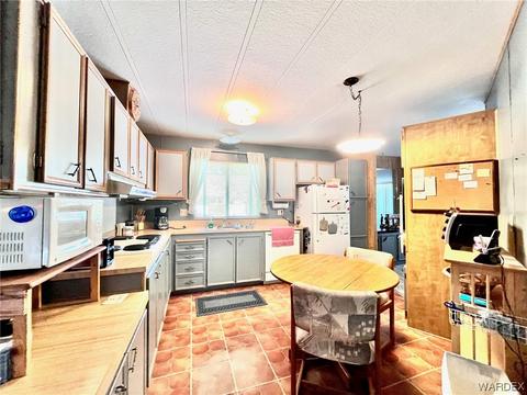 5079 W Camelback Loop, Kingman, AZ 86409 photo 9