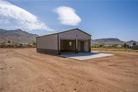 3898 N Bouse Rd, Golden Valley, AZ 86413