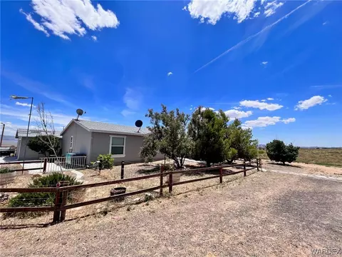 2972 E Calle Dimas, Kingman, AZ 86409 photo 2