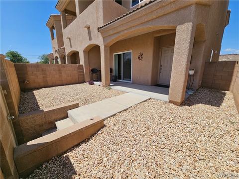 684 Vista Grande Dr, Kingman, AZ 86409