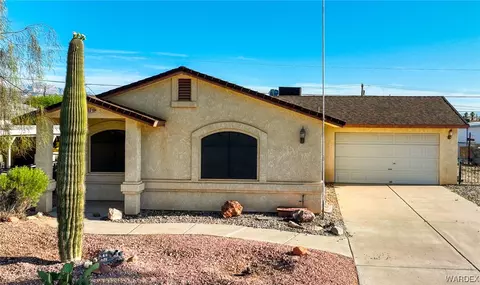 1079 Holly St, Bullhead City, AZ 86442
