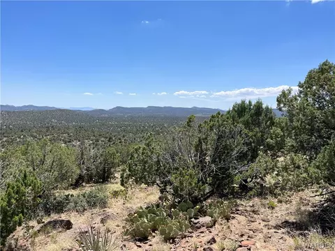 142 N Deer Wallow Pl, Kingman, AZ 86401