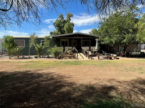1700 E Valley Dr, Mohave Valley, AZ 86440