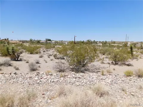 30245 N Stillwater Dr, Meadview, AZ 86444