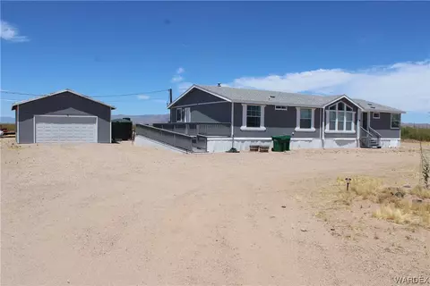 5155 W Ramon Dr, Golden Valley, AZ 86413