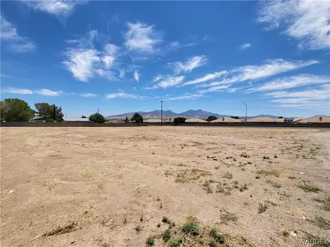 2025 E Gordon Dr, Kingman, AZ 86409