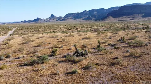 4597 S 4629 S Yaqui Rd, Golden Valley, AZ 86413