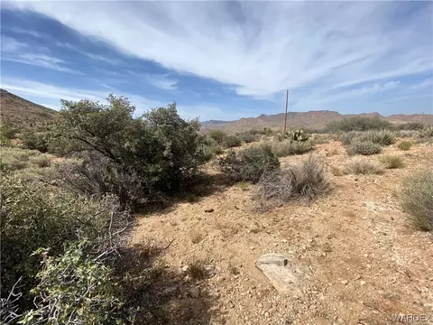 000 E Spring Valley Dr, Hackberry, AZ 86411 photo 10