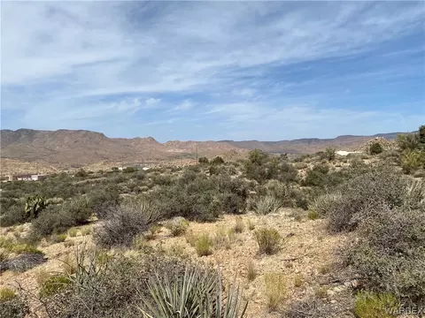 000 E Spring Valley Dr, Hackberry, AZ 86411 photo 7
