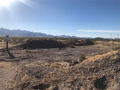 6059 S Rawhide Rd, Golden Valley, AZ 86413
