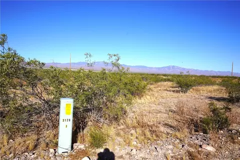 3160 S Jade Rd, Golden Valley, AZ 86413