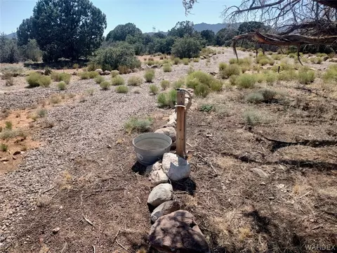 000 Running Brk, Hackberry, AZ 86411 photo 2