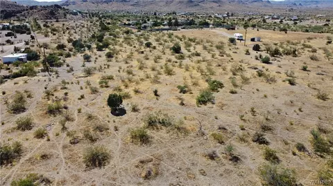 1885 S Greer Rd, Golden Valley, AZ 86413