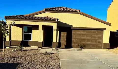 1215 Riverwalk Dr, Bullhead City, AZ 86442