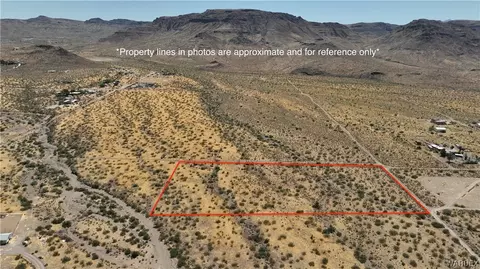 000 S Bosque Rd, Golden Valley, AZ 86413