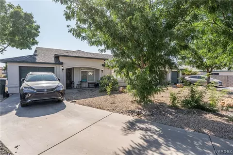 2472 Fox Ct, Kingman, AZ 86409