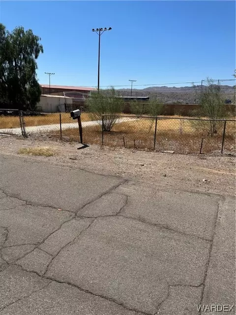 1925 Morning Glory Trl, Bullhead City, AZ 86442