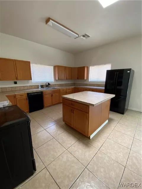 3231 E Suffock Ave, Kingman, AZ 86409 photo 4