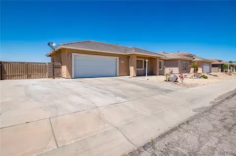 2325 Graystone Dr, Kingman, AZ 86409