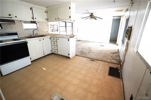 4883 E Tonapah Dr, Topock, AZ 86436 photo 13