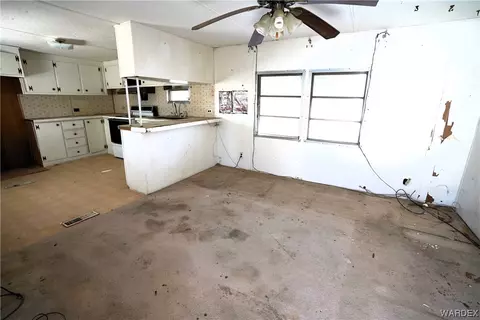 4883 E Tonapah Dr, Topock, AZ 86436 photo 7