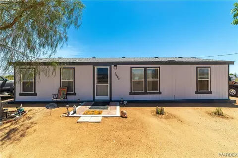 3620 N Mormon Flat Rd, Golden Valley, AZ 86413