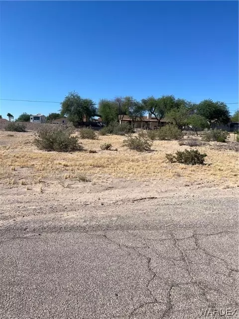 5271 E Pinal Pl, Topock, AZ 86436