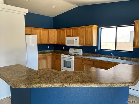 3970 E Snavely Ave, Kingman, AZ 86409 photo 9
