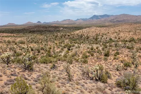 0 Yucca Dr, Yucca, AZ 86438
