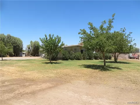 1715 E Valley Dr, Mohave Valley, AZ 86440