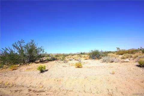000 E Sunset Dr, Yucca, AZ 86438 photo 6