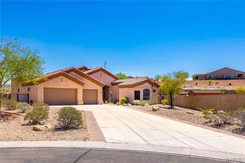 2936 Steamboat Dr, Bullhead City, AZ 86429