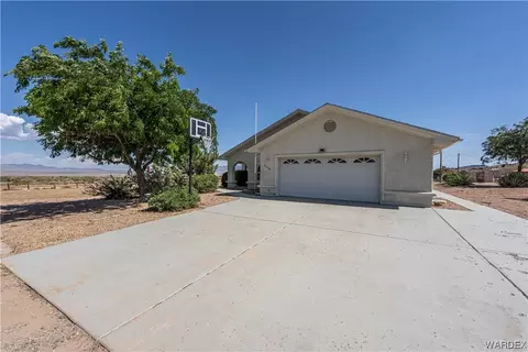 2238 E Greasewood Dr, Kingman, AZ 86409
