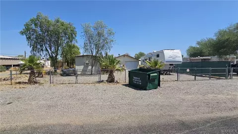 4727 E Kayenta Dr, Topock, AZ 86436