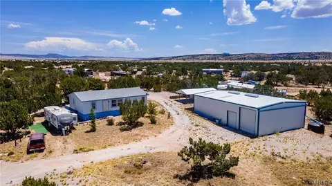 25670 W Granada Rd, Seligman, AZ 86337