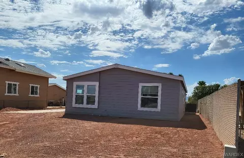 8313 S Spruce Dr, Mohave Valley, AZ 86440