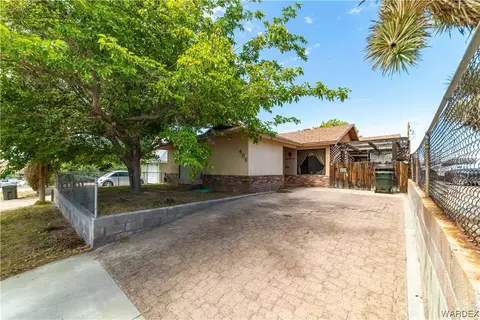 405 Grandview Ave, Kingman, AZ 86401