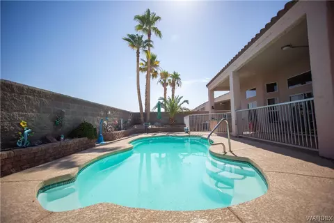 2051 E Sandtrap Ln, Fort Mohave, AZ 86426