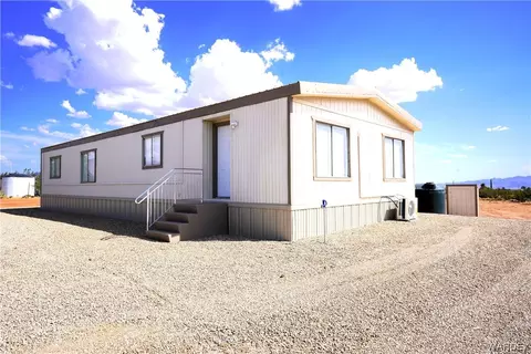 6014 W Herbert Dr, Golden Valley, AZ 86413