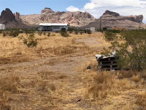 2353 S Cibola Rd, Golden Valley, AZ 86413