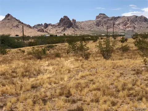 2369 S Cibola Rd, Golden Valley, AZ 86413