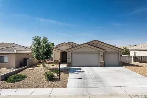 2062 Robert Mitchum Dr, Kingman, AZ 86409